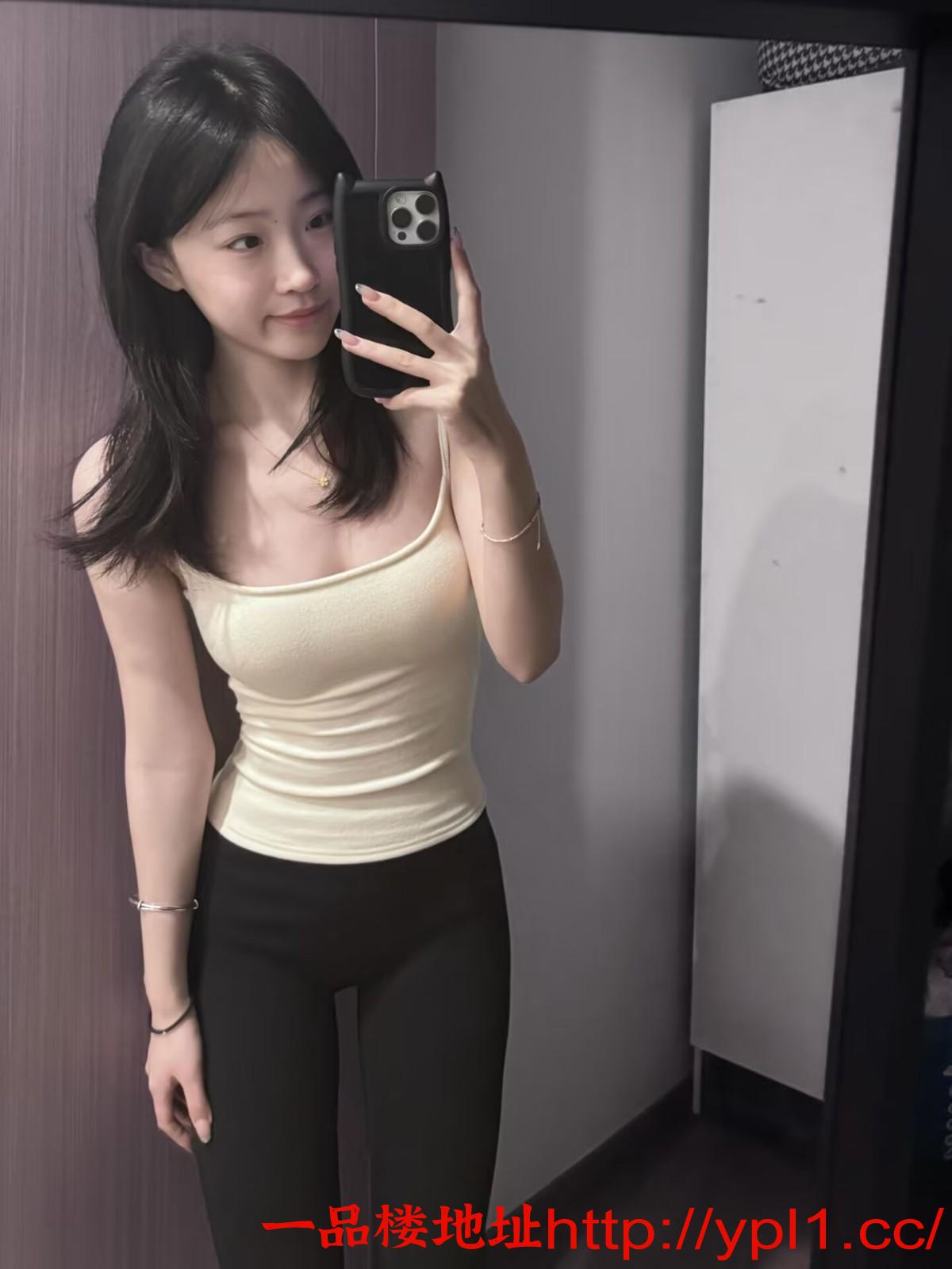 BC6E44F8A035B4F96068813AF56C69F1.jpg